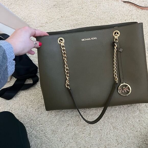 Michael Kors Olive Green Large tote shoulder bag NEW - Picture 1 of 4